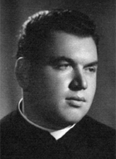 GLIŃSKI Tadeusz (1933 – 1993), ksiądz, profesor historii Kościoła w seminarium, kierownik archiwum prowincjalnego 1974-80, rekolekcjonista
