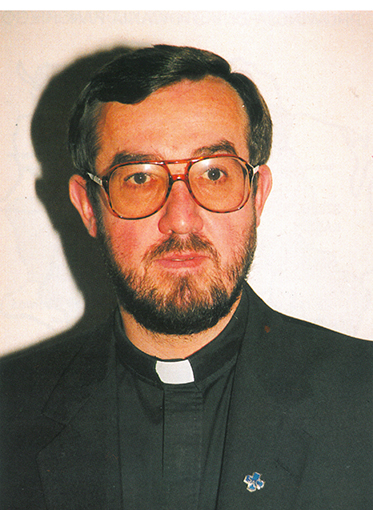 GWAREK LESŁAW MARIAN (1951 – 2014), ksiądz, profesor seminariów duchownych w Ołtarzewie, Orchard Lake i Buffalo, delegat delegatury Dzieciątka Jezus w USA 1990-93, 2002-05, prowincjał 1993-99, radca prowincjalny 2005-14, sekretarz ds. misji