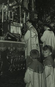 MOJECKI HENRYK (1929 – 2013), ksiądz, w archidiecezji wrocławskiej od 1976 (od 1992 legnickiej), kanonik