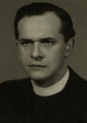  MUSIOŁ Józef (1922 – 2006), ksiądz, archiwista i bibliotekarz w Zarządzie Generalnym, od 1984 w archidiecezji Paderborn 
