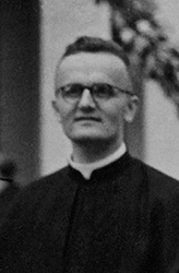 MARSZAŁ STANISŁAW MARIAN (1922 – 2014), ksiądz, od 1967 w diecezji płockiej, od 1993 łomżyńskiej, kanonik myszynieckiej kapituły kolegiackiej