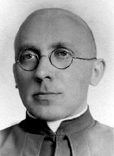 STOLZ Wincenty (1901 – 1969), ksiądz, ekonom regii polskiej, duszpasterz Polonii w Urugwaju i Francji, redaktor czasopism