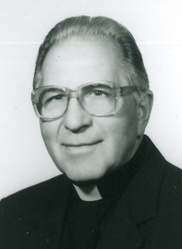 WIELGOSZ FRANCISZEK (1932 – 2014), ksiądz, rekolekcjonista, notariusz prowincji, kapelan szpitali